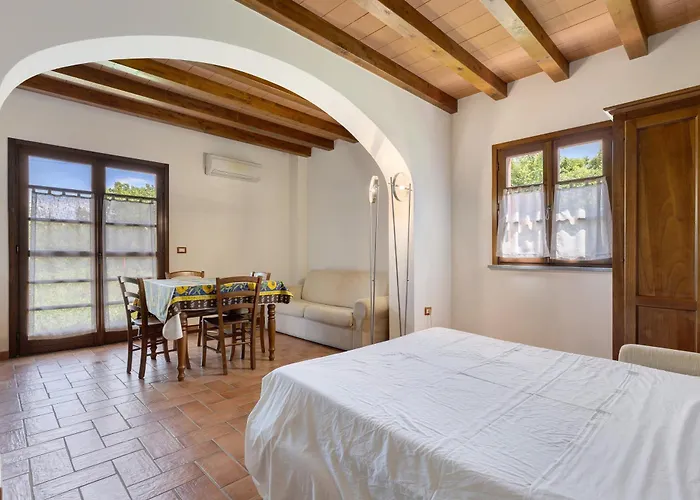 La Bettola Tavern Restaurant Lejlighedshotel Montopoli in Val d'Arno